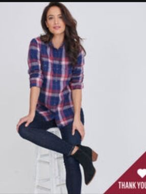 Untuckit Women's Blue and Pink Plaid Button-Up Shirt